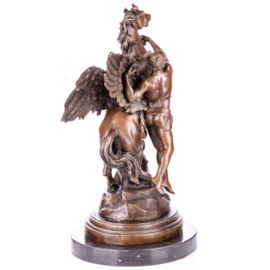 Bronsbeeld Perseus met Pegasus hoofd  Medusa