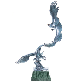 Adelaars in vogelvlucht brons beeld