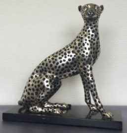 Bronzen cheetah of jachtluipaard