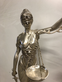 Vrouwe Justitia zilver bronzenbeeld