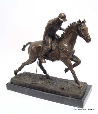 Bronzen polospeler op paard beeld