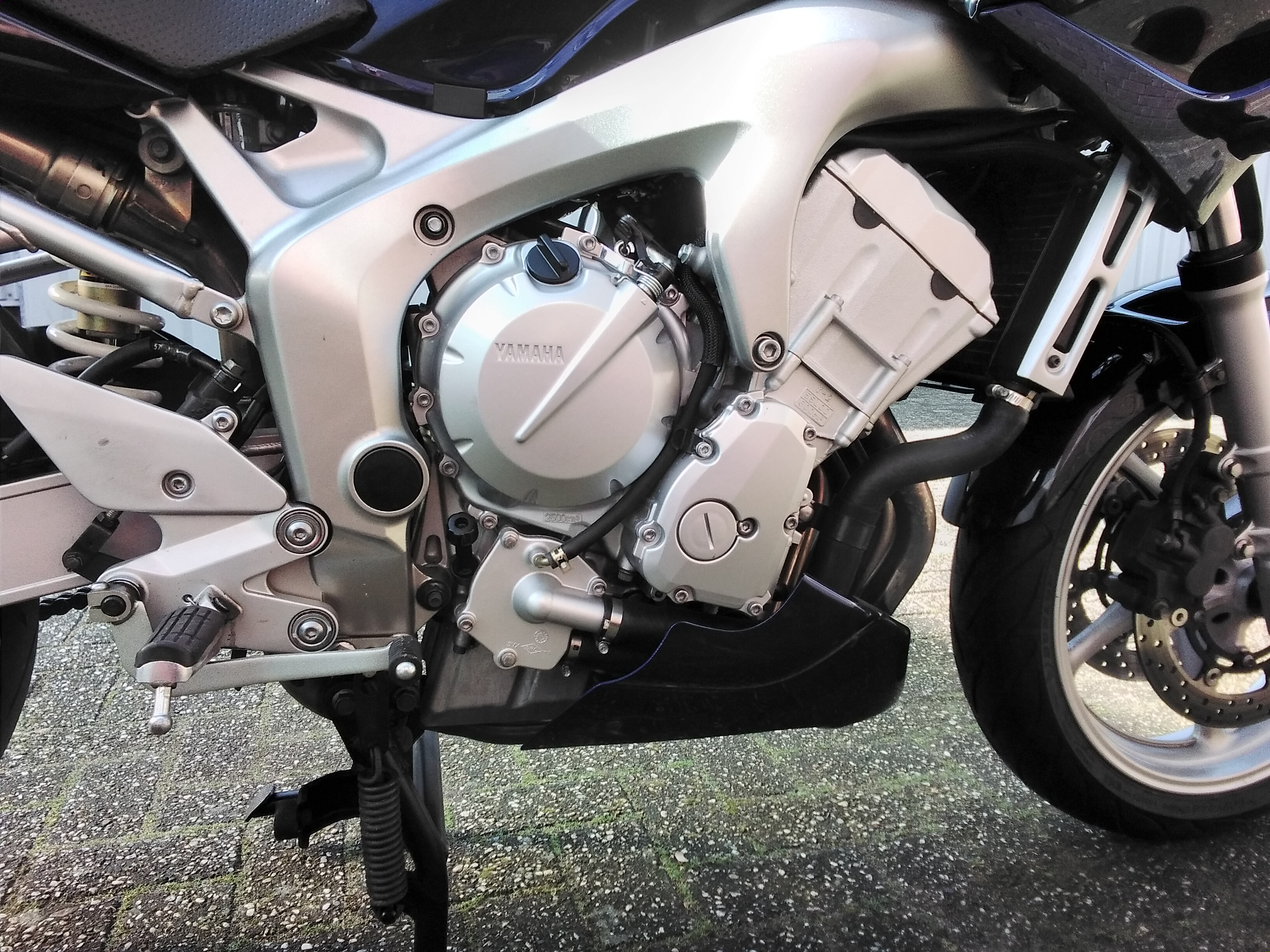 YAMAHA FZ6S/N Nokkenasketting spanner modificatie