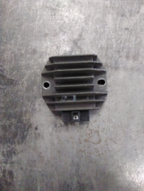 XJ600S Diversion'99 spanningsregelaar