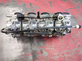 YZF-R6`99-`02 Carburateurs