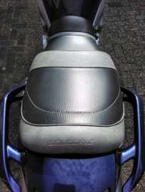 FZ6S/N Zadel Top Sellerie