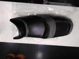 FZ6S/N Zadel Top Sellerie