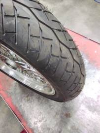 VS700-750 Intruder Voorwiel 16 inch compleet