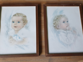 Brocante baby schilderijtjes