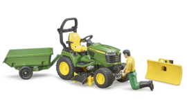 John Deere zitmaaier met chauffeur en accesoires