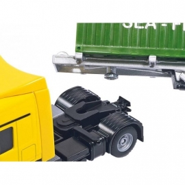 Vrachtwagen met zeecontainers