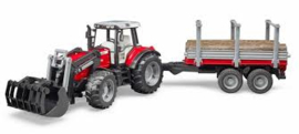 Massey Ferguson met voorlader en houttransporter / houtkar