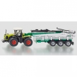 Claas Xerion met Samson giertank