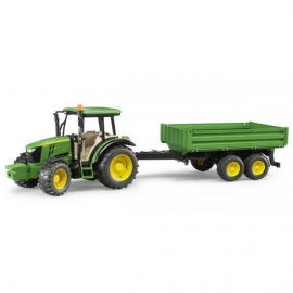 John Deere 5115M met aanhanger
