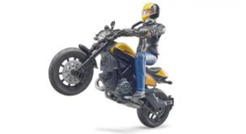 Ducati Scrambler met berijder / motorrijder