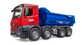 Mercedes-Benz met Arocs halfpipe