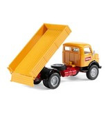 Mercedes Benz met Kramer shovel