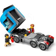 Autotransporter met sportwagens