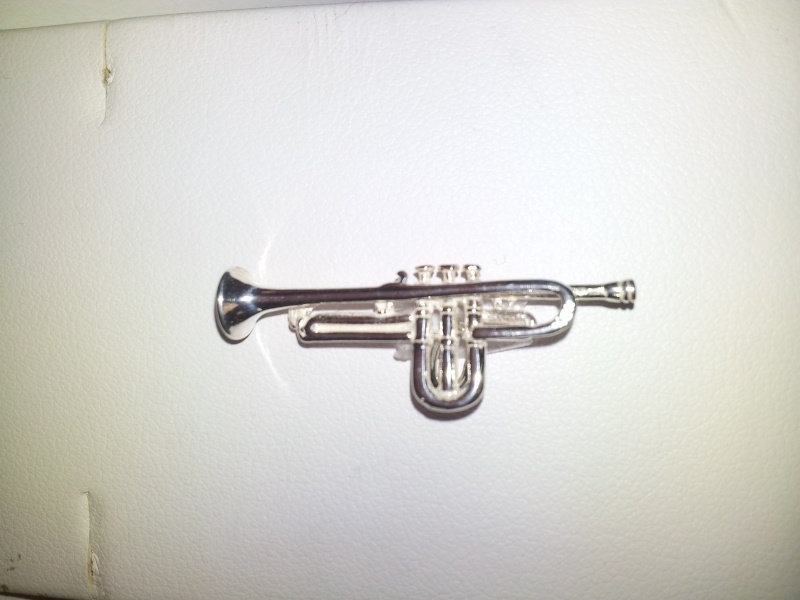 zilveren bedel trompet 10.03407