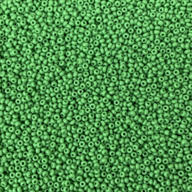 4046 - Opaque Fern Green - 10/0