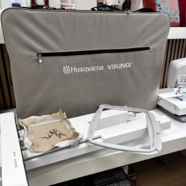 Husqvarna VIKING Designer EPIC 1 - voor naaien, borduren en quilten - occasion - met 1 jaar garantie