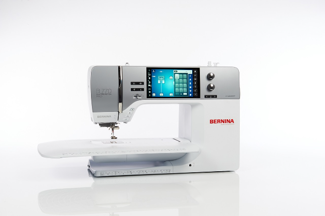 BERNINA 770 QE PRO - B770QE PRO - met boventransport en BSR voet