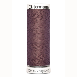 Gutermann 428 Licht aubergine | Naaigaren 200m