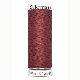 Gutermann 461 Donker rood | Naaigaren 200m