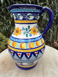 Schenkkan "Monsaraz" | Kleurrijk Bloemmotief | Handgemaakt Portugees Aardewerk | 1,4 Liter