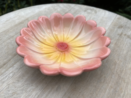 Reliëf bloem schaaltje Ø12,5x3cm / Spaanse Margriet (R.59)