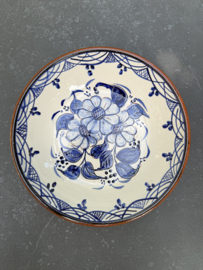 Lage Serveerschaal Ø 22 cm | Handbeschilderd Portugees Aardewerk | Wit met Blauw Bloemmotief