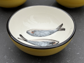 Portugese Kom Sardines | Geel met Zwart | Handbeschilderd Steengoed | 250 ml