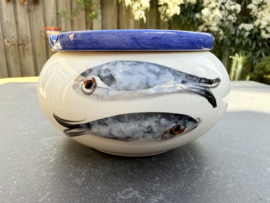 Handbeschilderde Waterasbak Sardines | Lavendelblauw | Portugees Steengoed | Ø 12 x 7 cm