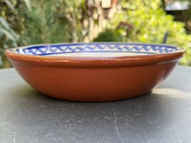 Lage Serveerschaal Ø 22 cm | Handbeschilderd Portugees Aardewerk | Wit met Blauw Bloemmotief