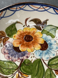 Lage Serveerschaal Ø 22 cm | Handbeschilderd Portugees Aardewerk | Gebroken Wit met Bloemmotief