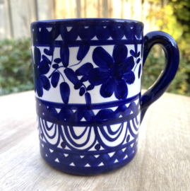 Beker met handvat (p-29)