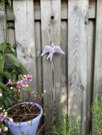 Keramische zwaluw pastel lila 16x12,5cm