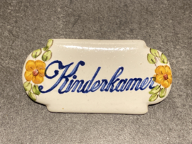 Keramisch deurbordje Kinderkamer (9x4,5cm)