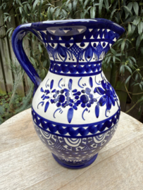 Schenkkan "Monsaraz" | Klassiek Blauw Bloemmotief | Handgemaakt Portugees Aardewerk | 1 Liter