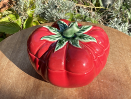 Terrinetje met deksel rood Ø16cm tomaten collectie Bordallo Pinheiro (R-18044)