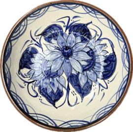 Lage Serveerschaal Ø 22 cm | Handbeschilderd Portugees Aardewerk | Wit met Blauw Bloemmotief