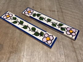 Keramische rand Lisboa / lichtpaarse bloemen (15x3cm)