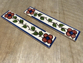 Keramische rand Lisboa / rode bloemen (15x3cm)