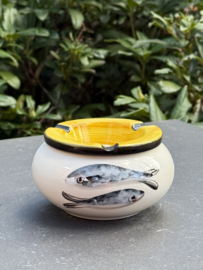 Handbeschilderde Waterasbak Sardines | Geel | Portugees Steengoed | Ø 12 x 7 cm
