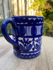 Beker met handvat (p-37)
