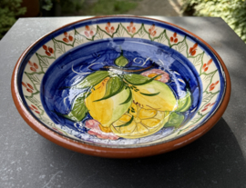 Lage Serveerschaal Ø 22 cm | Handbeschilderd Portugees Aardewerk | Blauw met Citroenen
