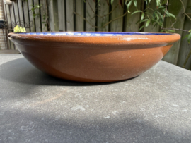Lage Serveerschaal Ø 22 cm | Handbeschilderd Portugees Aardewerk | Wit met Blauw Bloemmotief