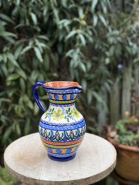 Schenkkan "Monsaraz" | Kleurrijk Bloemmotief | Handgemaakt Portugees Aardewerk | 1,4 Liter