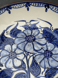 Lage Serveerschaal Ø 22 cm | Handbeschilderd Portugees Aardewerk | Wit met Blauw Bloemmotief
