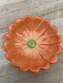 Reliëf bloem schaaltje Ø12,5x3cm / Spaanse Margriet (R.59)