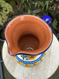 Schenkkan "Monsaraz" | Kleurrijk Bloemmotief | Handgemaakt Portugees Aardewerk | 1,4 Liter